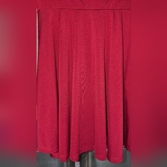 🍷💃SHEIN Frenchy V-Neck Wine Mesh Mini Dress - Aline, Twirl-Worthy Skirt (XS) - Picture 6 of 11